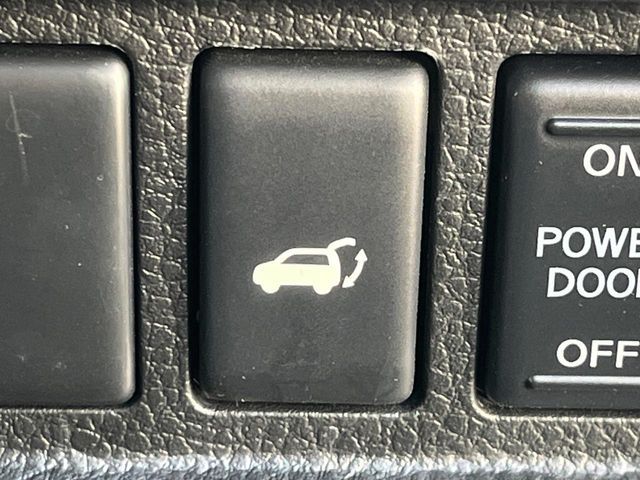 NISSAN ELGRAND 2014 Image 31