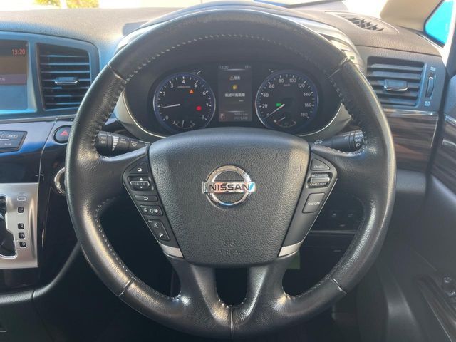 NISSAN ELGRAND 2014 Image 31