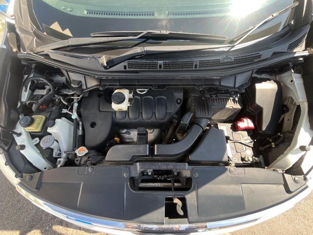 NISSAN ELGRAND 2014 Image 31