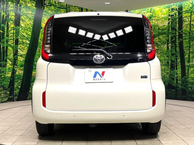 TOYOTA SIENTA HYBRID 2023 Image 31