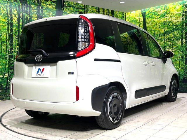 TOYOTA SIENTA HYBRID 2023 Image 31