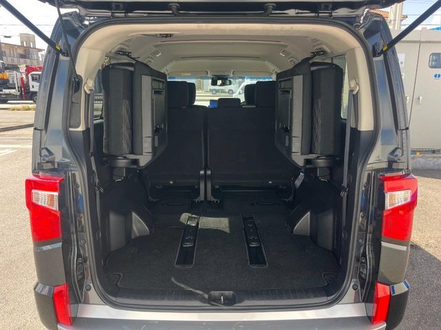 MITSUBISHI DELICA D:5 4WD 2024 Image 31