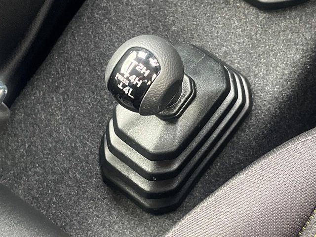 SUZUKI JIMNY 4WD 2023 Image 31