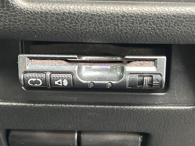 NISSAN JUKE 2014 Image 31