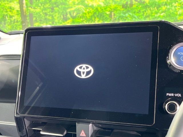 TOYOTA VOXY HYBRID 2022 Image 31