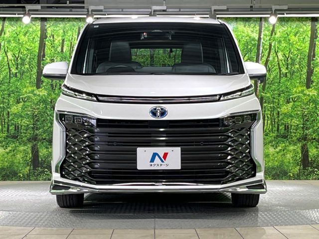 TOYOTA VOXY HYBRID 2022 Image 31