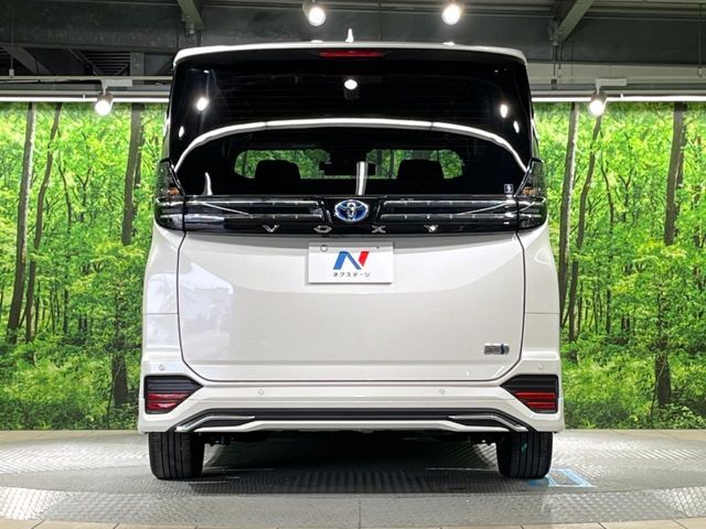 TOYOTA VOXY HYBRID 2022 Image 31