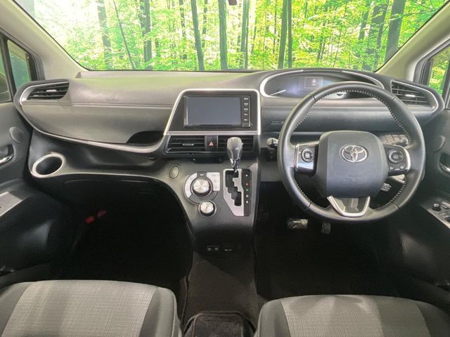 TOYOTA SIENTA HYBRID 2021 Image 31