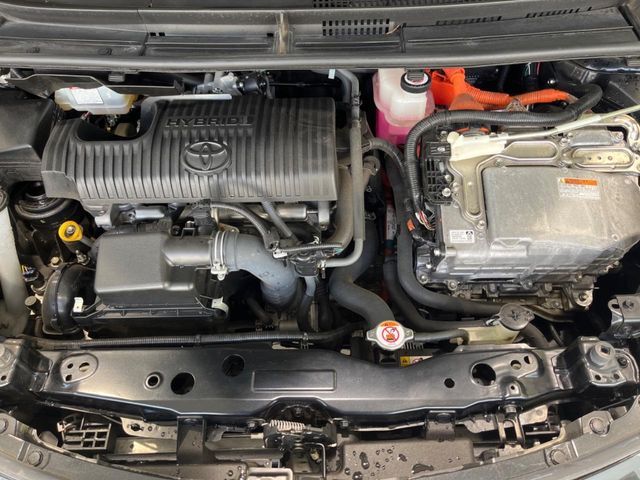 TOYOTA SIENTA HYBRID 2021 Image 31