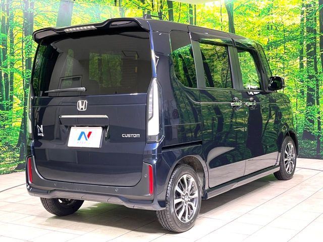HONDA N BOX CUSTOM 2023 Image 31