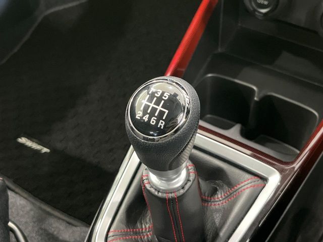 SUZUKI SWIFT 2019 Image 31