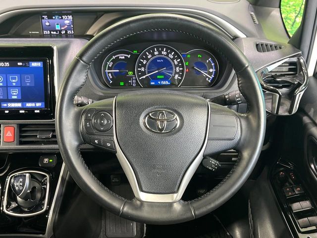TOYOTA VOXY HYBRID 2020 Image 31