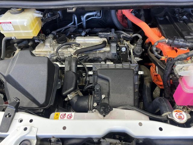 TOYOTA VOXY HYBRID 2020 Image 31