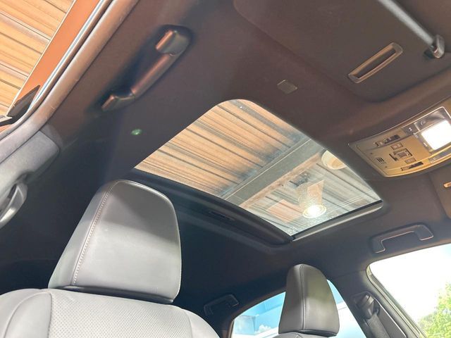 TOYOTA LEXUS NX300 2020 Image 31