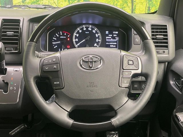 TOYOTA HIACE VAN 2WD 2025 Image 31