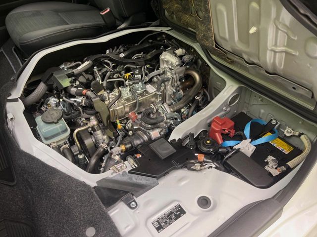 TOYOTA HIACE VAN 2WD 2025 Image 31