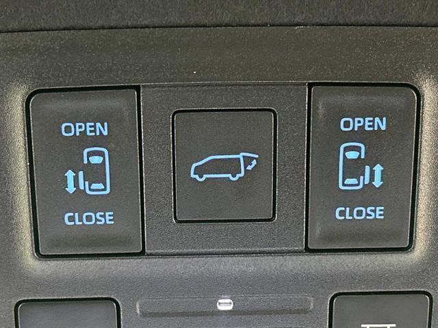 TOYOTA VOXY 2023 Image 31