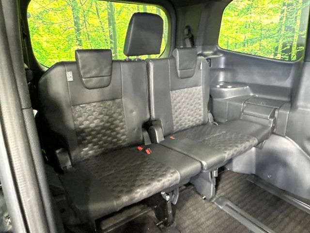 TOYOTA VOXY 2023 Image 31