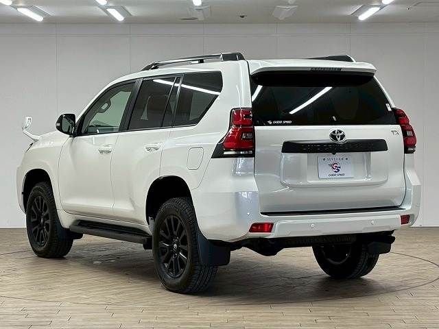TOYOTA LANDCRUISER PRADO 2022 Image 31