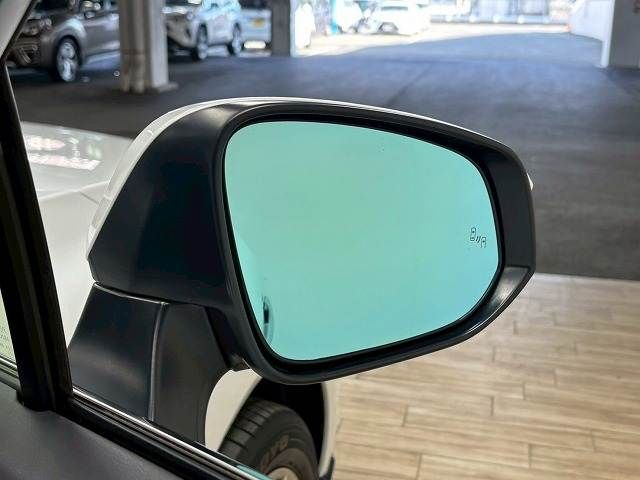 TOYOTA HARRIER HYBRID 2023 Image 31