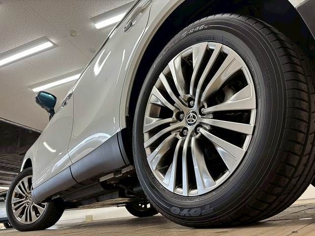 TOYOTA HARRIER HYBRID 2023 Image 31