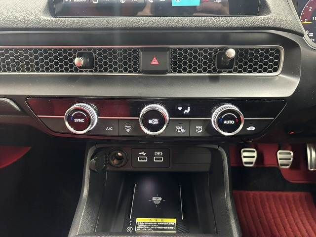 HONDA CIVIC HATCHBACK 2024 Image 31