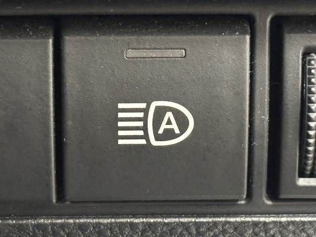 TOYOTA COROLLA CROSS HYBRID 2022 Image 31