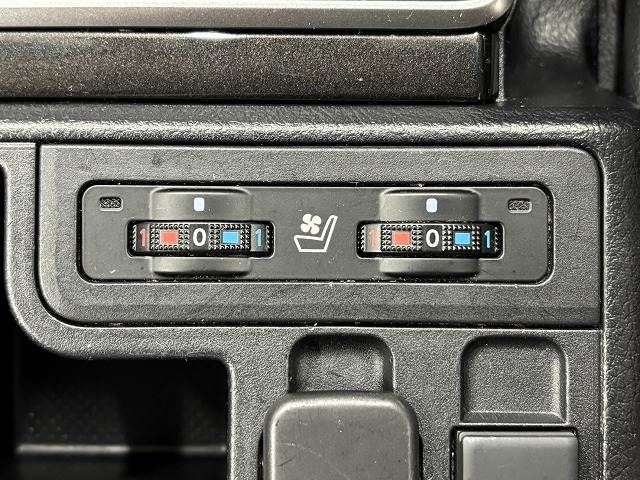 TOYOTA LANDCRUISER PRADO 2021 Image 31