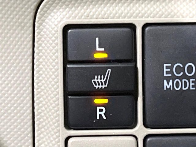 TOYOTA AQUA 2013 Image 31