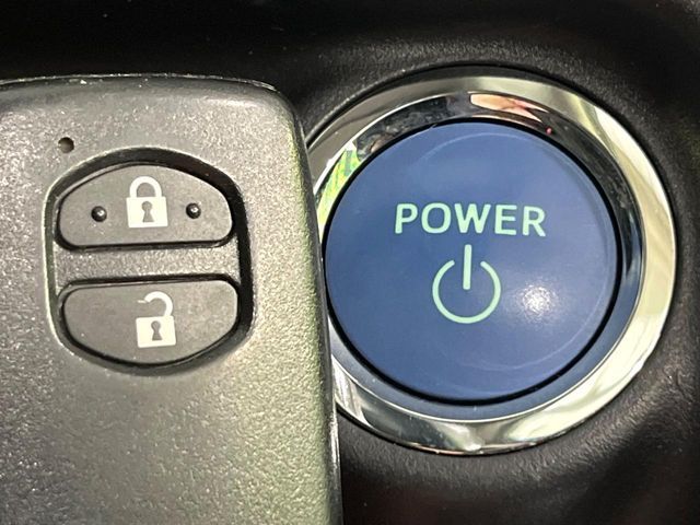 TOYOTA AQUA 2013 Image 31