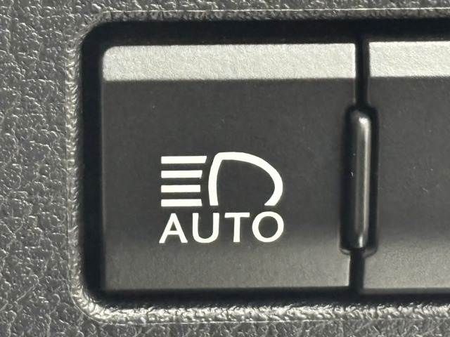 TOYOTA LEXUS NX300H AWD 2019 Image 31