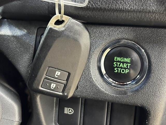 TOYOTA HIACE VAN 2WD 2018 Image 31