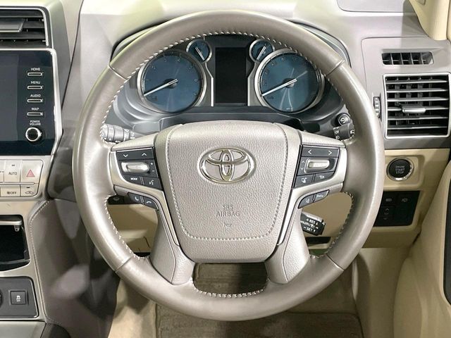 TOYOTA LANDCRUISER PRADO 2022 Image 31