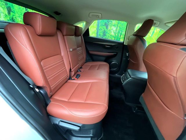 TOYOTA LEXUS NX300H 2017 Image 31