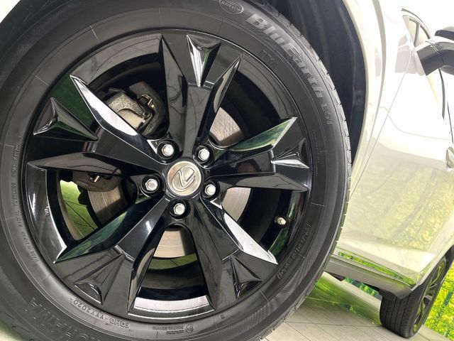 TOYOTA LEXUS NX300H 2017 Image 31