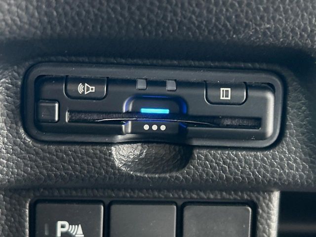 HONDA N BOX CUSTOM 2023 Image 31