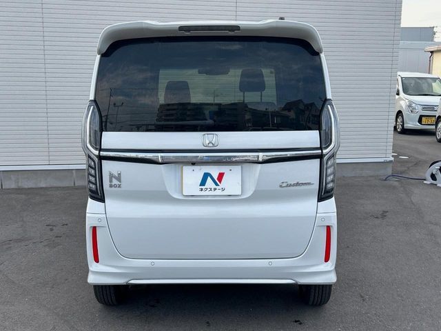 HONDA N BOX CUSTOM 2023 Image 31