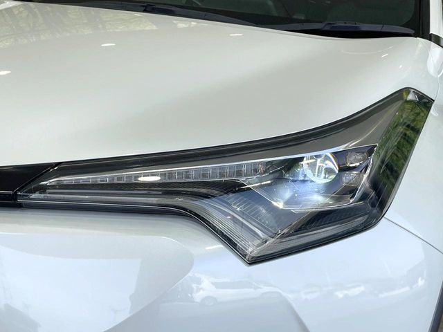 TOYOTA C-HR 2018 Image 31