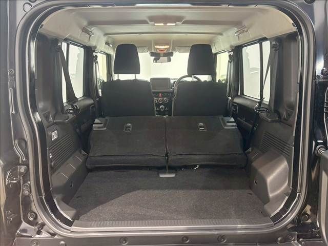 SUZUKI JIMNY NOMADE 2026 Image 31