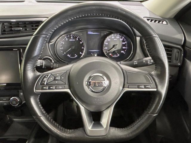 NISSAN X-TRAIL 4WD 2018 Image 31