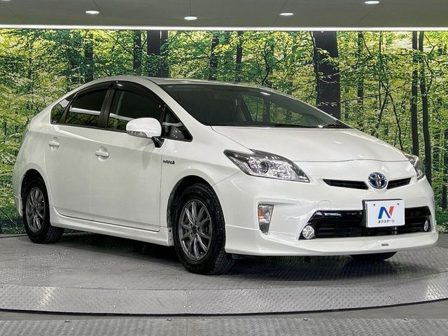 TOYOTA PRIUS 2014 Image 31