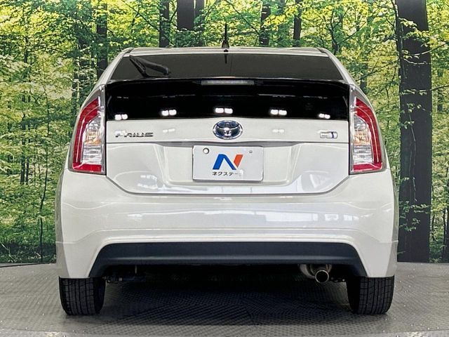 TOYOTA PRIUS 2014 Image 31