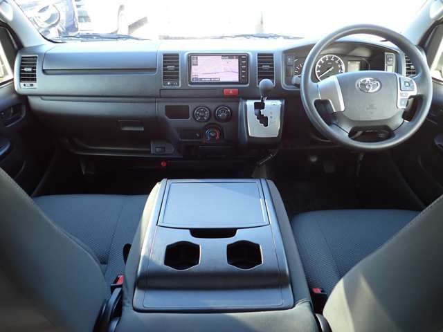 TOYOTA HIACE VAN 1.25T 2WD 2020 Image 31