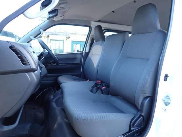 TOYOTA HIACE VAN 1.25T 2WD 2020 Image 31