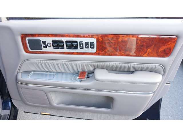 TOYOTA CENTURY 2014 Image 31