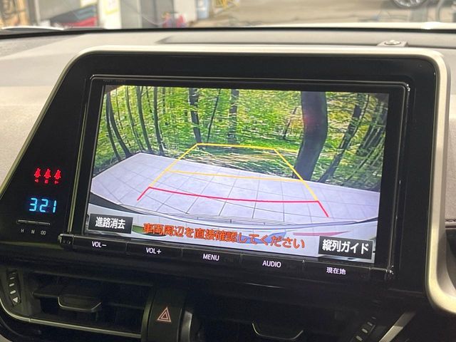 TOYOTA C-HR 2017 Image 31