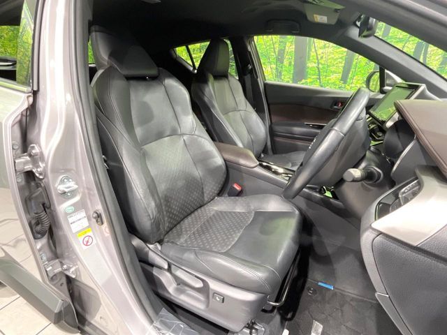 TOYOTA C-HR 2017 Image 31