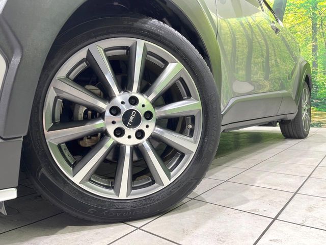 TOYOTA C-HR 2017 Image 31