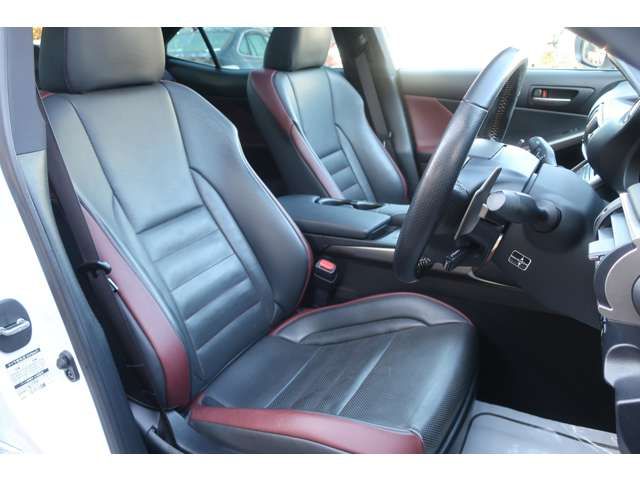 TOYOTA LEXUS IS300H 2016 Image 31