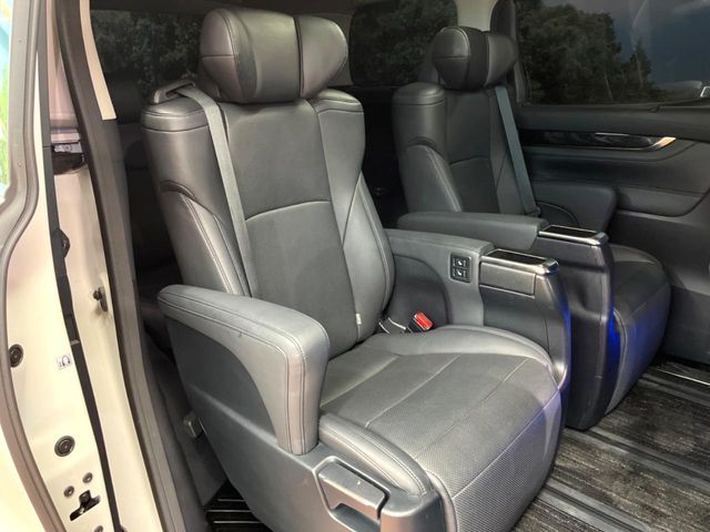 TOYOTA ALPHARD 2022 Image 31